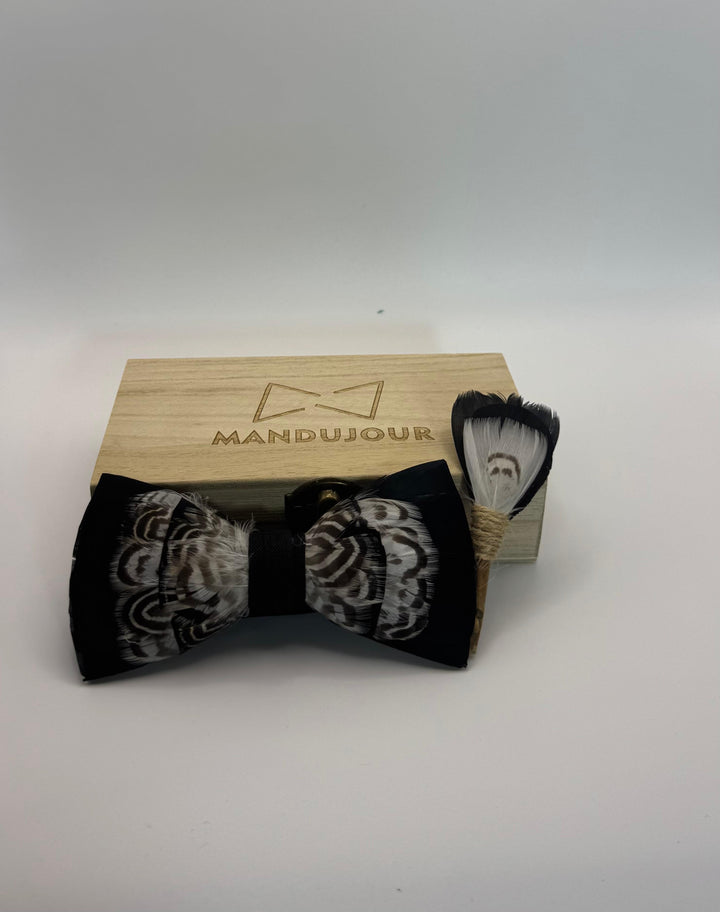 San Antonio Feather Bow Tie & Pin Set: Elegant Wedding Accessory for Groom & Groomsmen