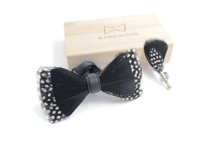 Black polka-dot Guinea Feather Bow Ties lapel Pin Set - Mandujour