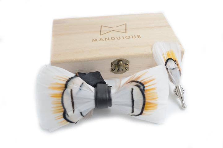 White Yellow Scaly-Sided Merganser Feather Bow Ties lapel Pin Set - Mandujour